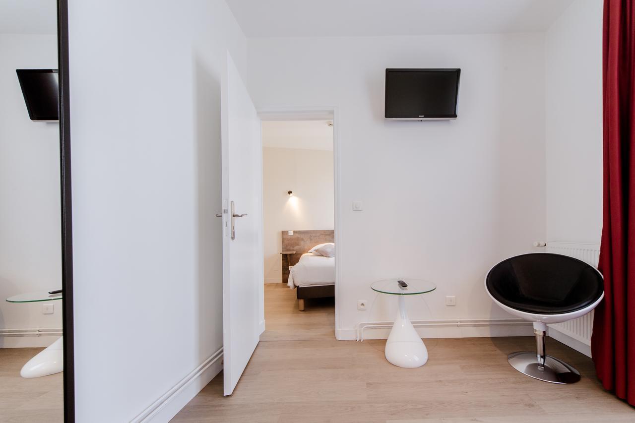 Logis Hotel - Le Petit Bellon Senlis  Eksteriør bilde