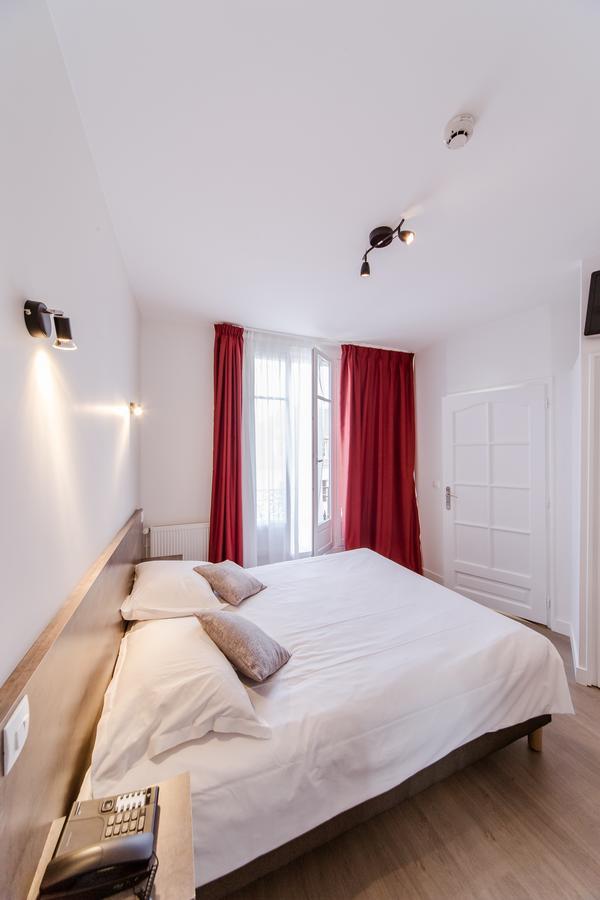 Logis Hotel - Le Petit Bellon Senlis  Eksteriør bilde